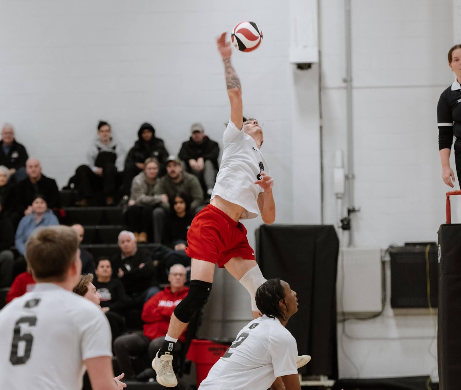 Canadore Men&rsquo;s Volleyball Earns Back-to-Back Road Wins